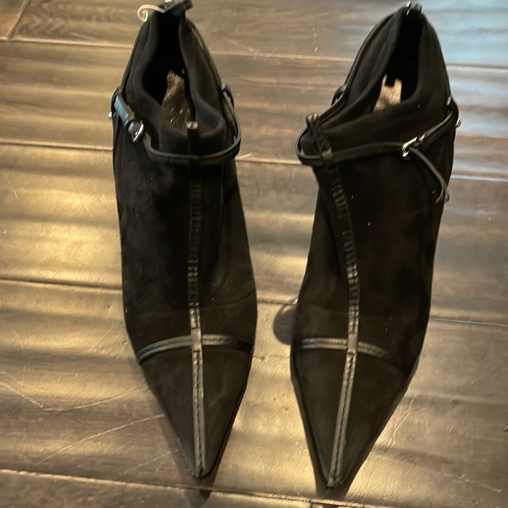 Gucci black suede shoe boots